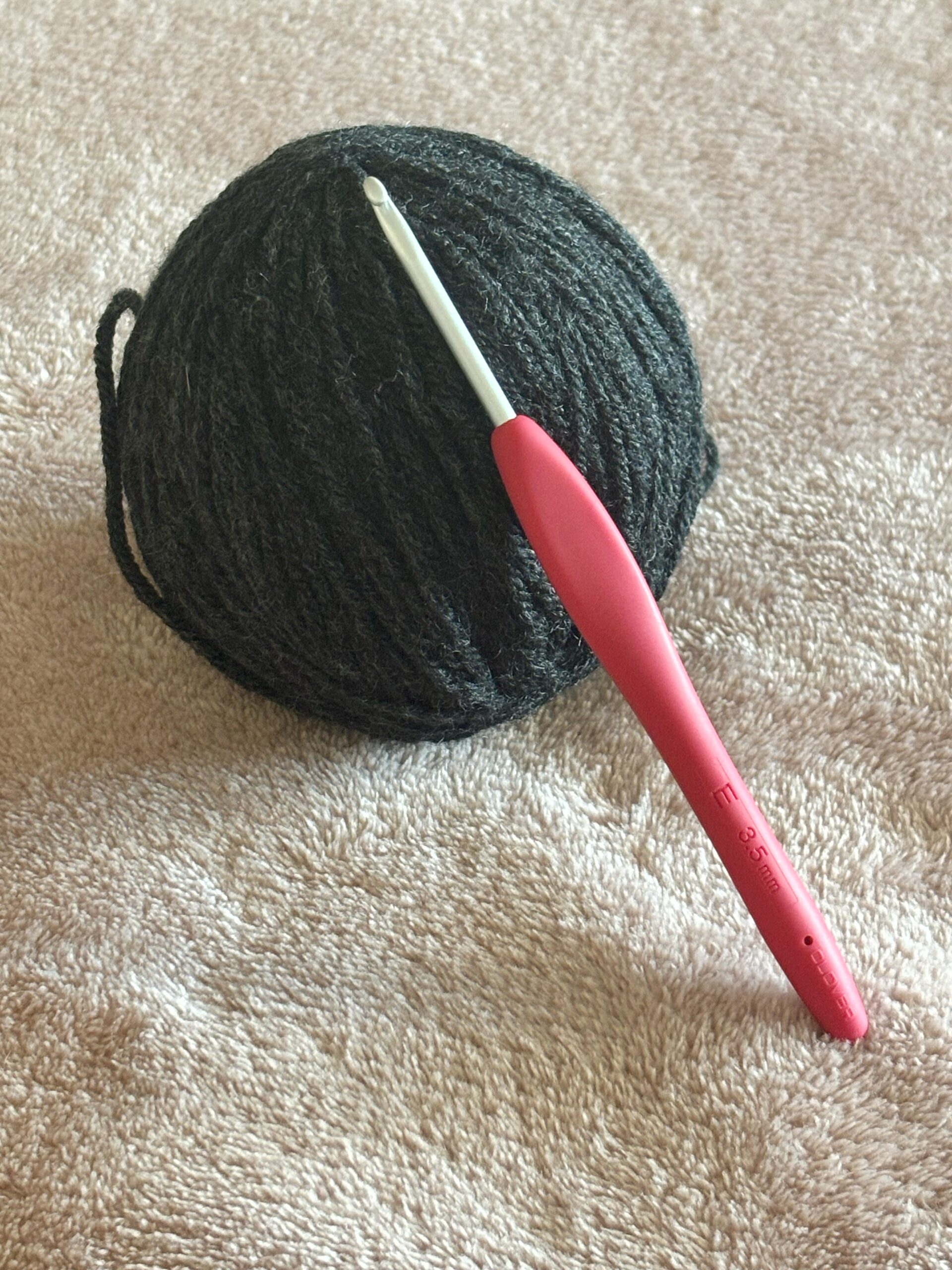 Yarn and hook for how to get started with amigurumi