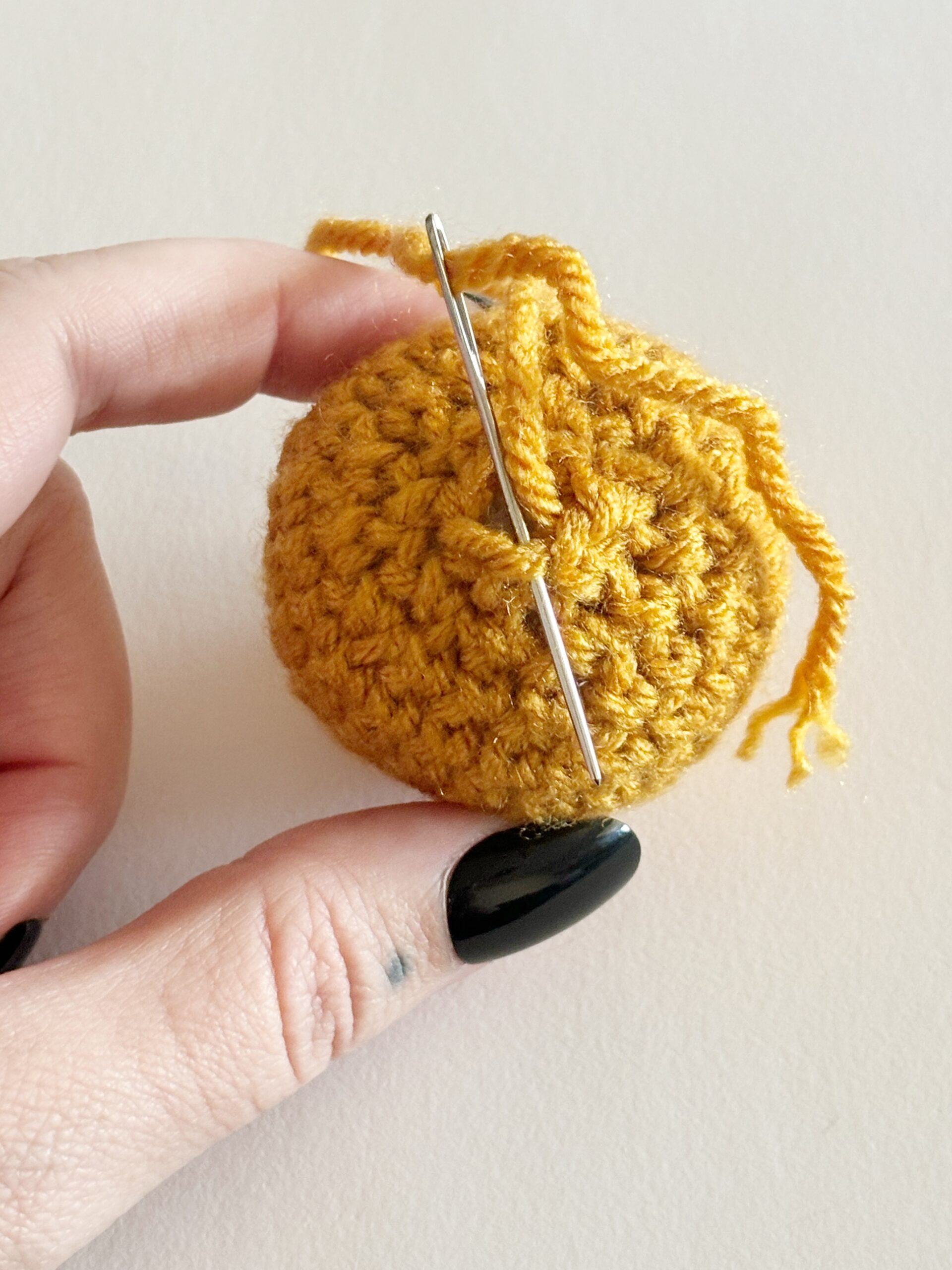 How to Fasten Off in Crochet Closing the Final Round