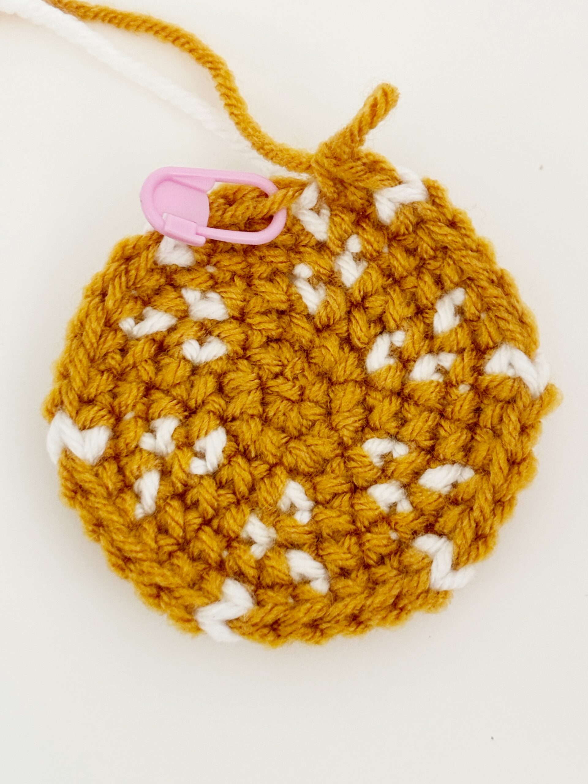 How to Crochet a Perfect Circle with Staggered Increases