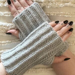 No-Sew Camel Stitch Gloves Crochet Pattern